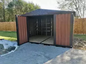 Хозблок для хранения садового инвентаря в двойной расцветке в СНТ Сказочный, г.о. Серпухов, МО Хозблок для хранения садового инвентаря в двойной расцветке в СНТ Сказочный, г.о. Серпухов, МО