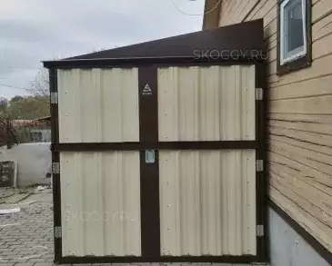 Гараж для квадроцикла в комбинированной расцветке в пос. Пролетарский, г.о. Серпухов, МО