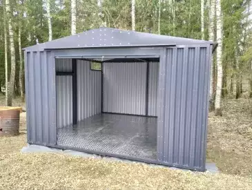 Гараж для квадроциклов с металлическим полом в графитовом цвете в дер. Сапегино, Волоколамский р-н, МО