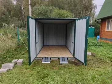 Гараж для квадроцикла в зеленом цвете в дер. Степаново, Петушинский р-н, Владимирская обл.