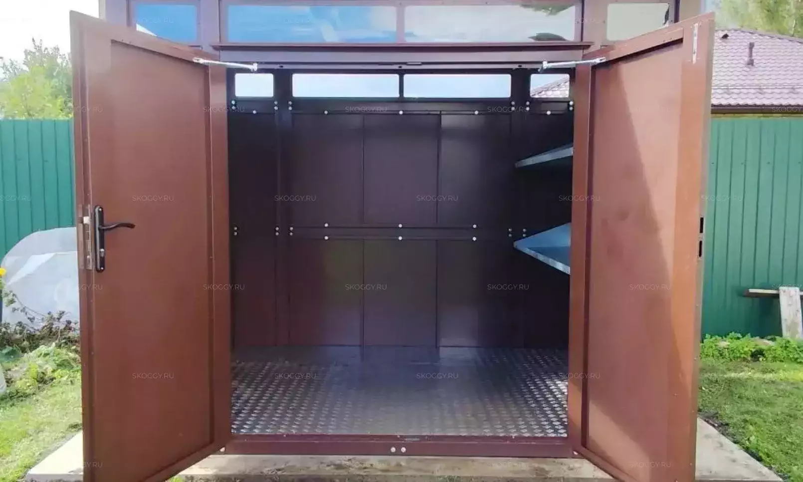 Премиальный хозблок SKOGGY с плоской крышей